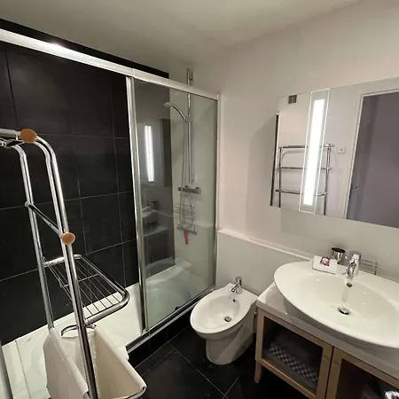 B052-bel Spacieux Grand Balcon Et Garage Cannes