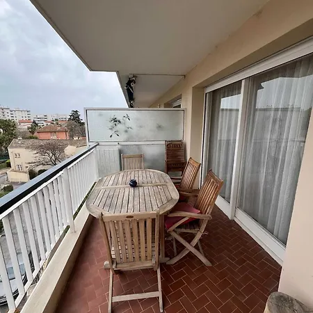 B052-bel Spacieux Grand Balcon Et Garage * Cannes