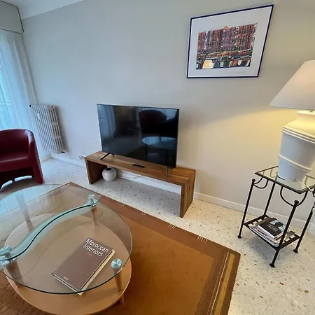 Lägenhet B052-bel Spacieux Grand Balcon Et Garage Cannes